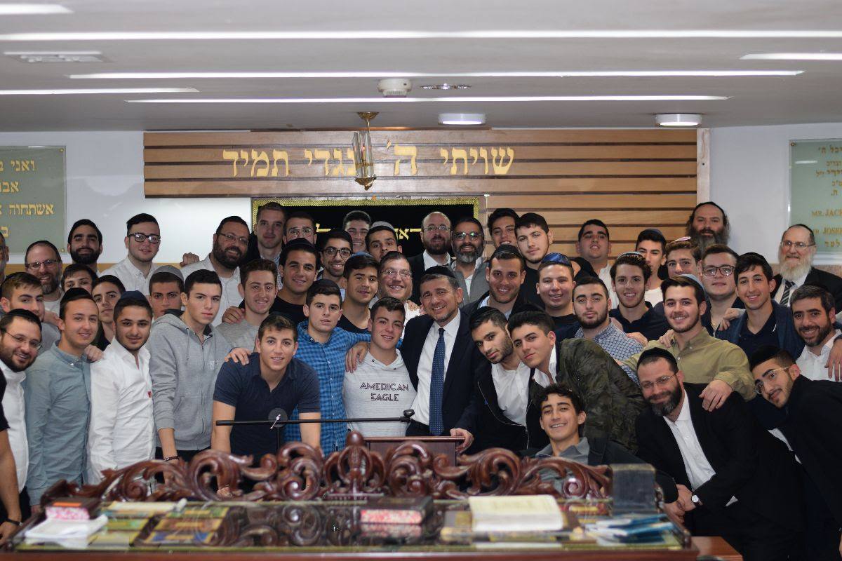 Yeshivat Lev Aharon students and rabbanim — yeshiva gallery photo