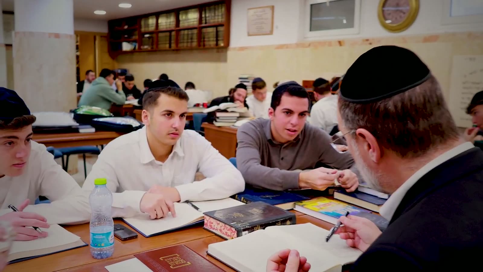 Siyumim at Yeshivat Lev Aharon